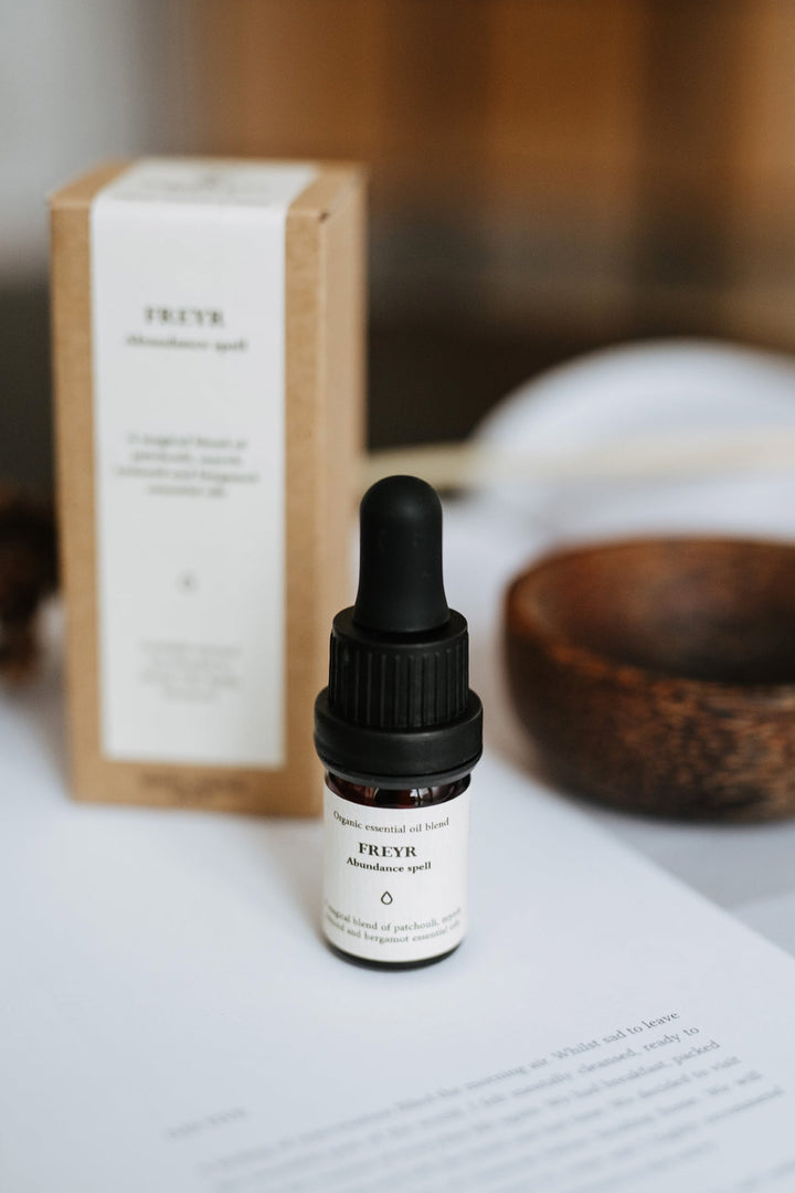 How to Choose the Right Essential Oil for Your Home
