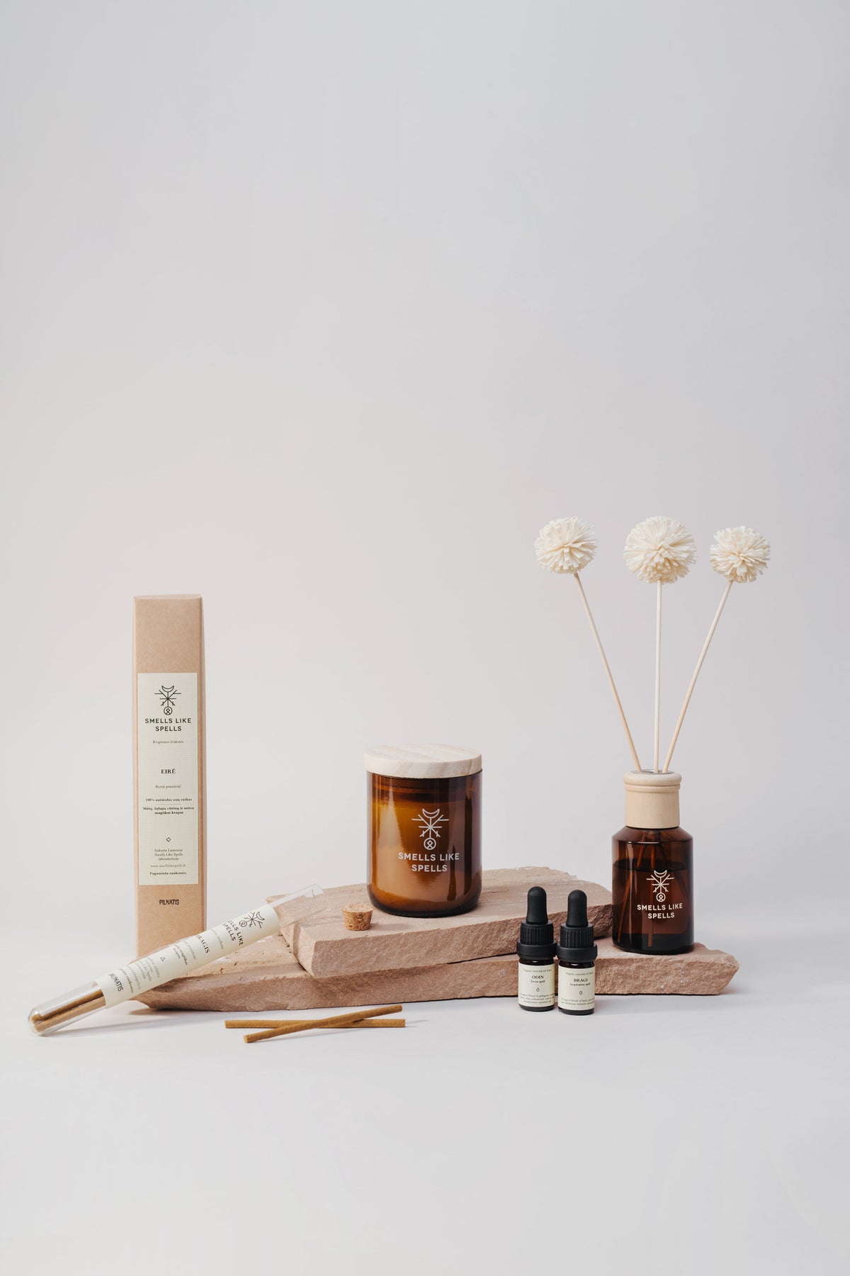 How to Create a Signature Scent for Your Home