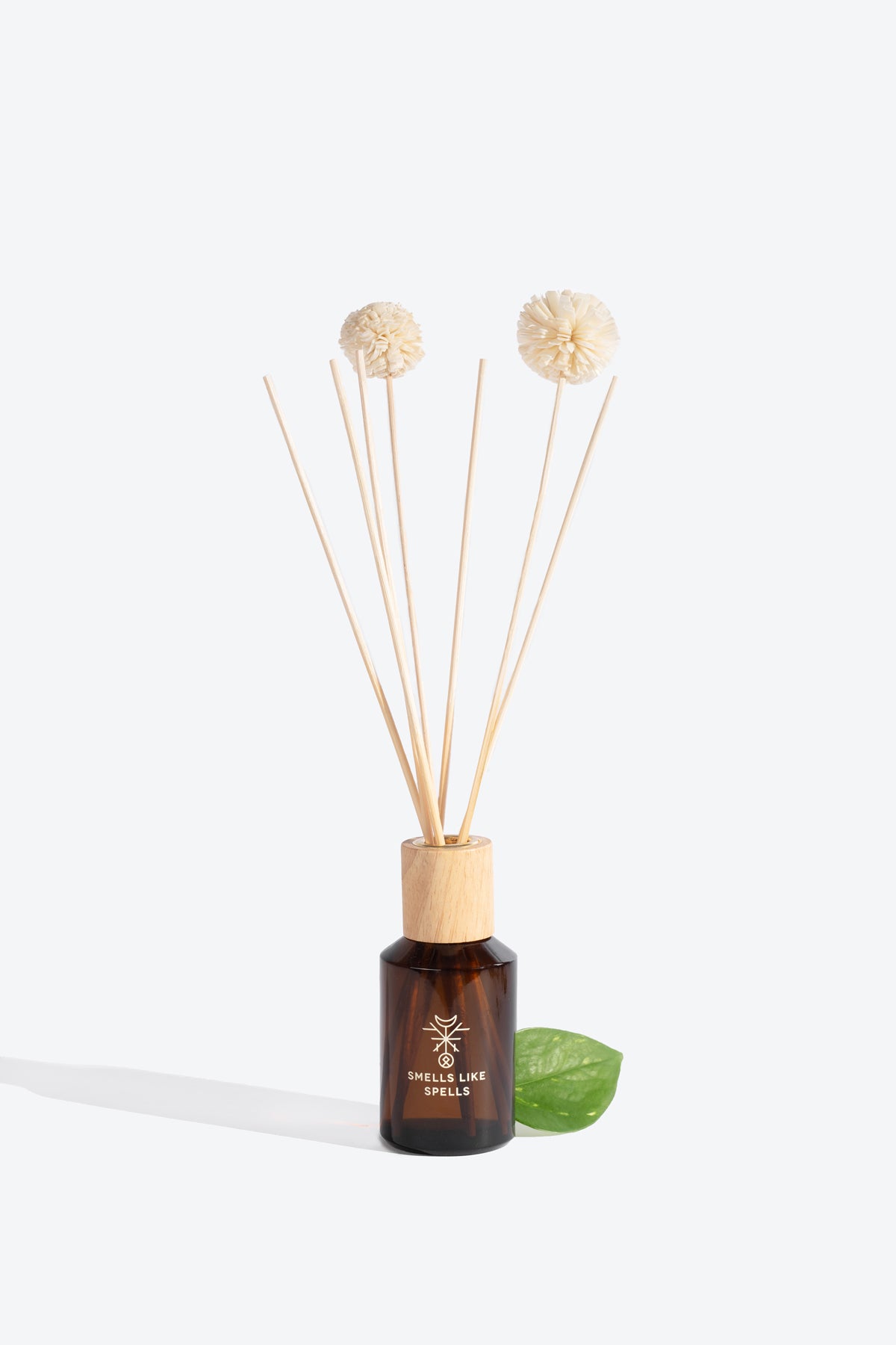 EIR reed diffuser, small bottle close-up