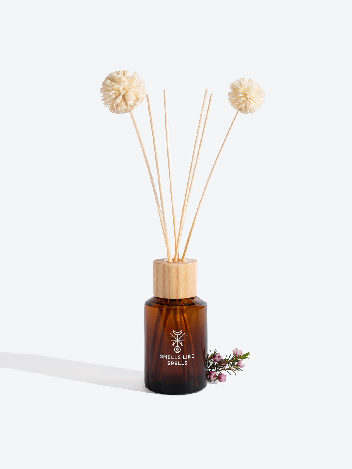 Fragrance Diffuser DELLINGR large bottle with sola wood flowers