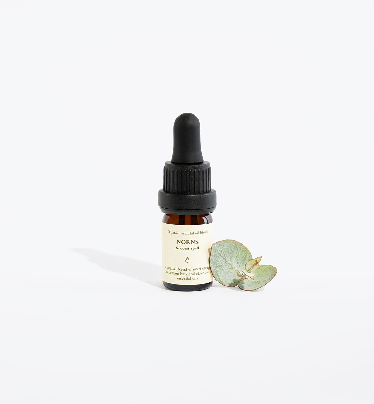 NORNS essential oil blend, 5ml glass bottle with pipette, front view